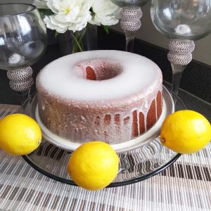 Light Glaze Vanilla 7up Pound Cake
