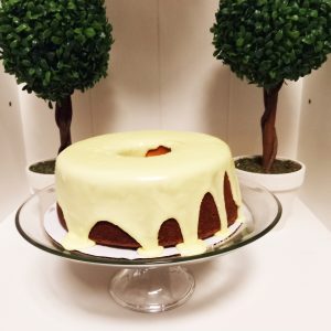 Lemon Glaze 7up Pound Cake